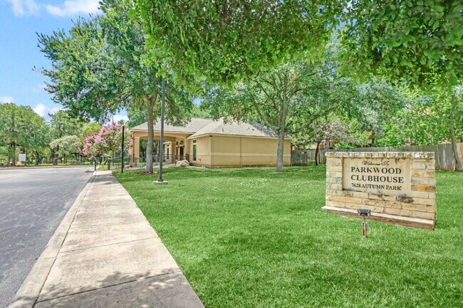 Building Photo - "Charming 3-Bedroom San Antonio Home with Granite Elegance - 1854 Sq Ft of Comfort!"