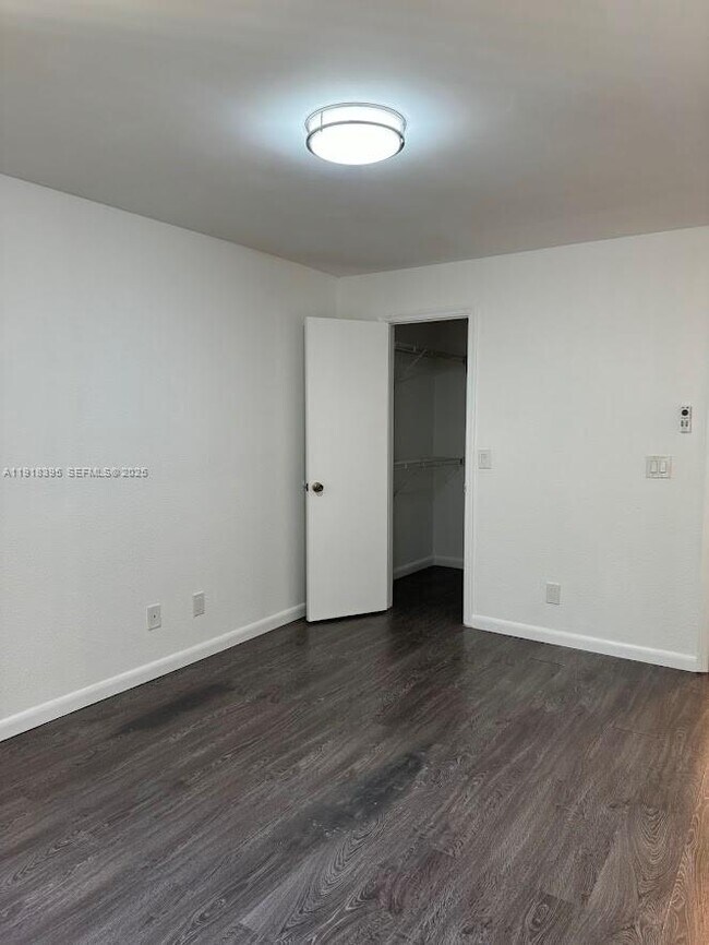 Building Photo - 12430 Vista Isles Dr