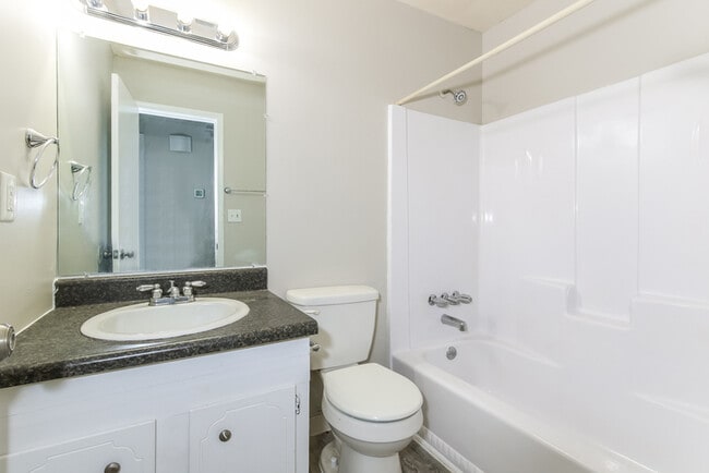 Building Photo - 2509 Shannon Ct