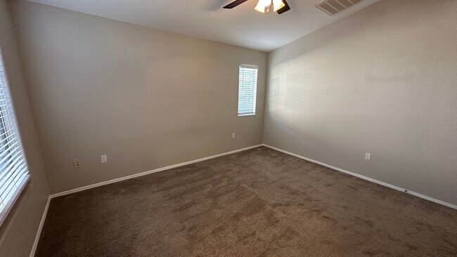 Building Photo - 2 Bedroom Condo in the Tre Allagio Community Near N Price Rd and W Elliot Rd!