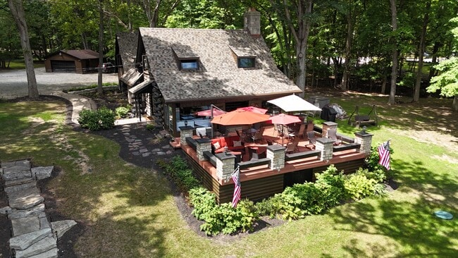 Building Photo - 4485 S Old 3C Hwy