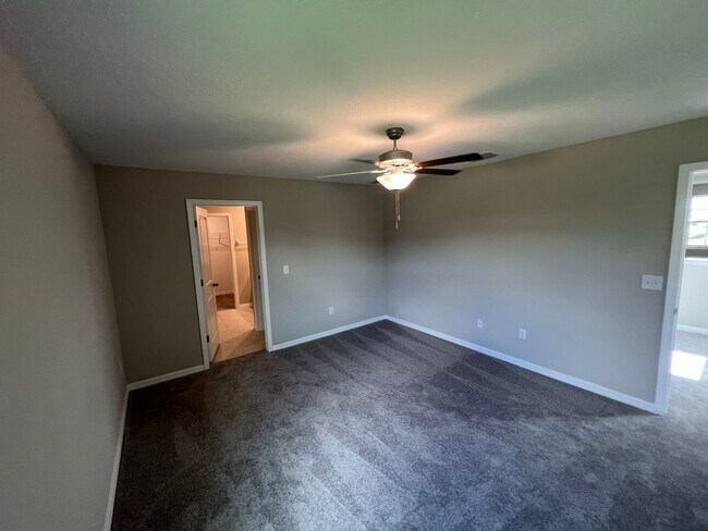 Building Photo - 12032 Miracle Mile Dr- Timber Creek