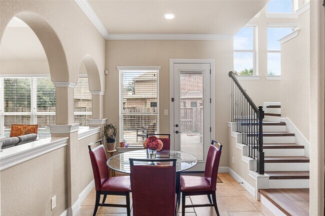 Building Photo - 9614 Blackberry Terrace Drive