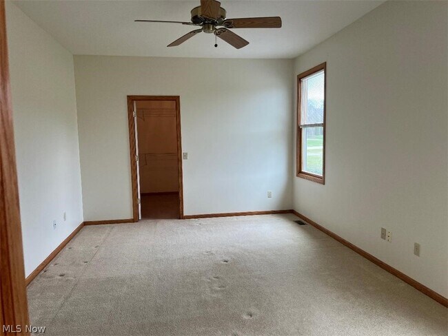 Building Photo - 6456 S Rim Cir