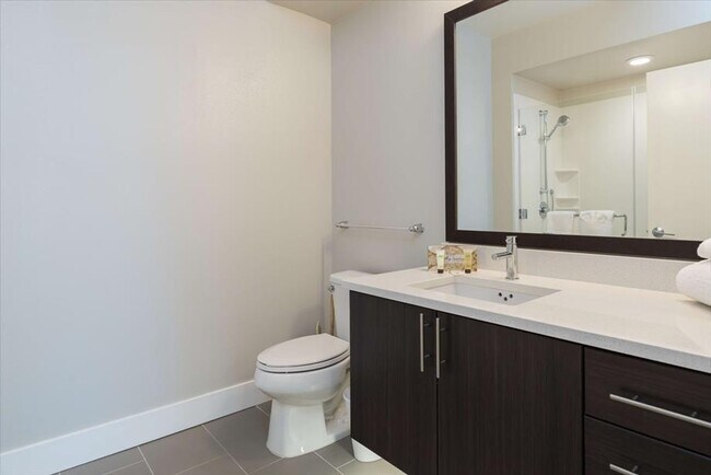 Building Photo - 908 Rich Ave