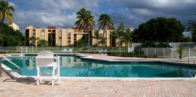 Pools - 2455 Lindell Blvd