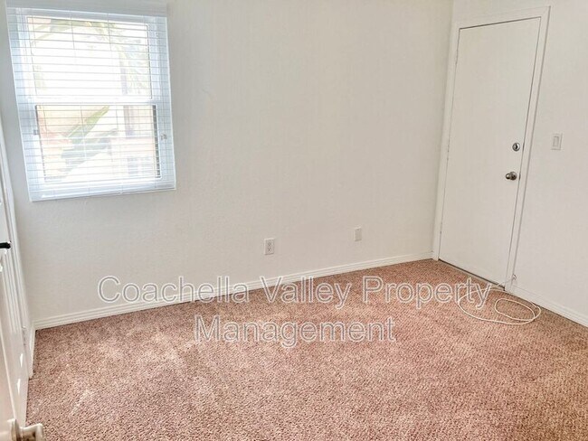 Building Photo - 45406 Driftwood Dr