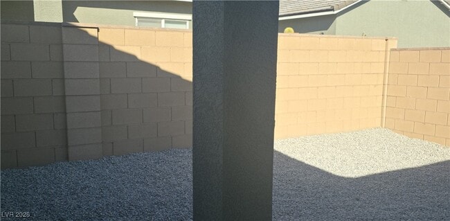 Building Photo - 1060 S Nail Crk Ct