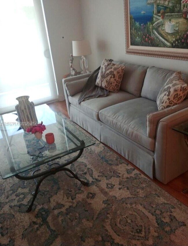 Building Photo - 6039 Collins Ave