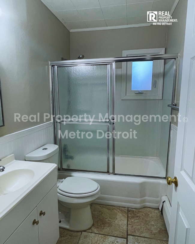 Building Photo - 11067 Hupp Ave