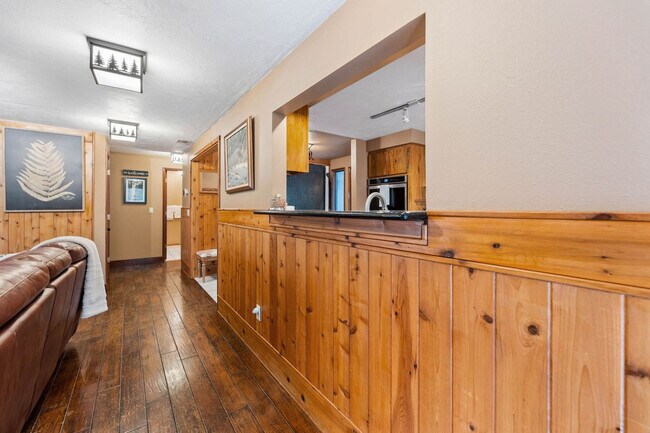 Building Photo - 18087 E Butte Ln