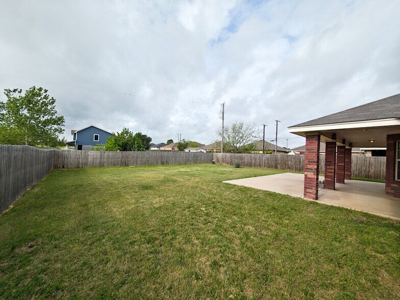 Building Photo - 5617 Cobalt Ln
