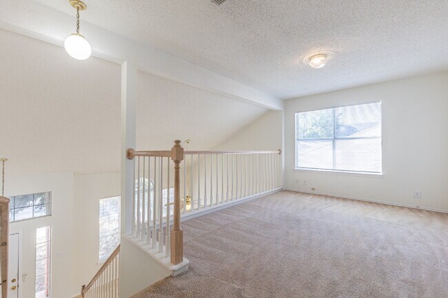 Building Photo - 14215 Spotted Cedar