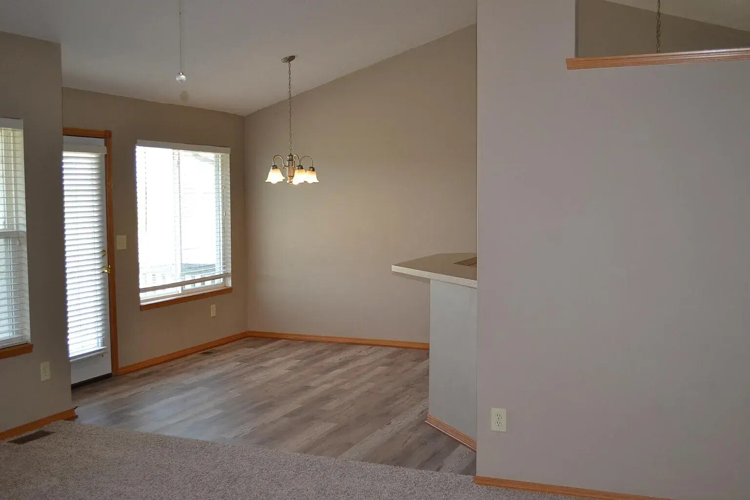 Building Photo - 6022 E Ironhorse Cir