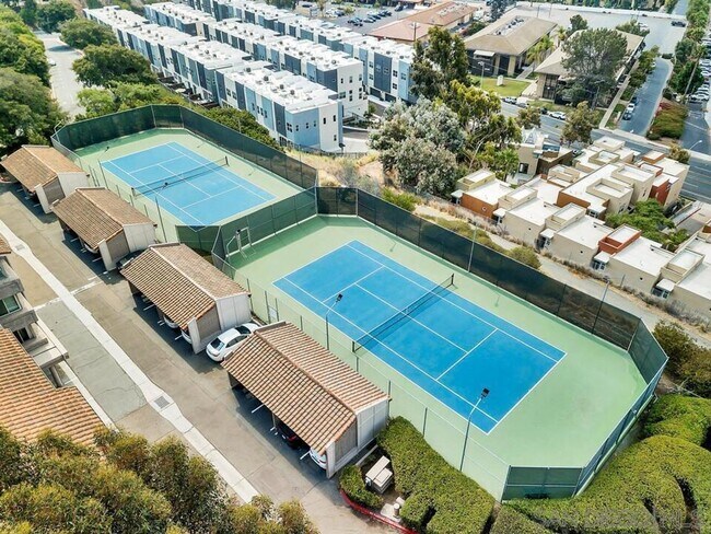 Building Photo - Updated Single-Level Condo in Mission Ridge with Resort-Style Amenities