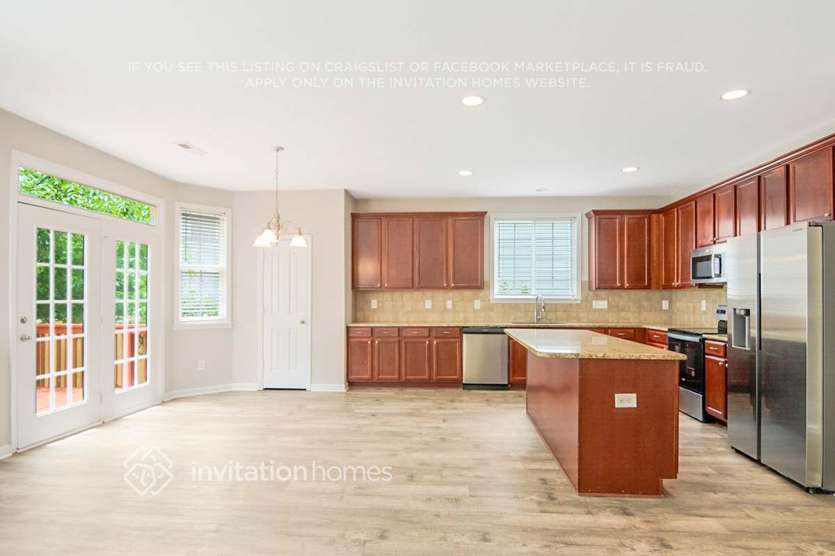 Building Photo - 716 Weathervane Dr