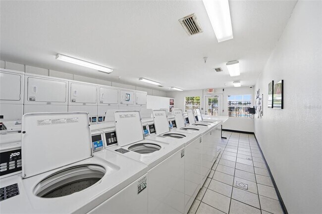 Building Photo - 5092 Beach Dr SE