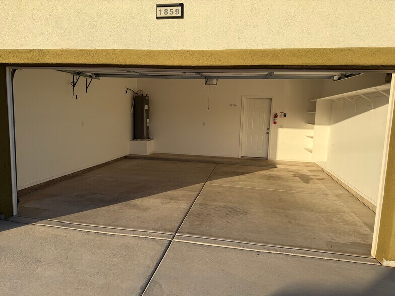 Building Photo - 1859 Tijuana Ct