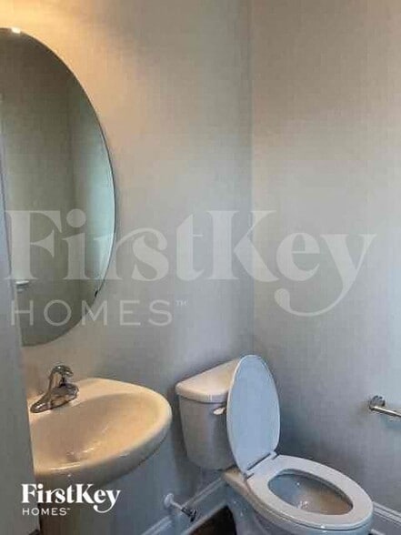 Building Photo - 2031 Cypress Village Dr NW