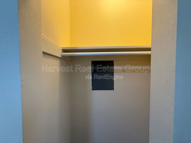 Building Photo - 715 Peralta St