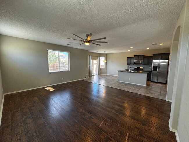 Building Photo - 8901 Eagle Hills Dr NW