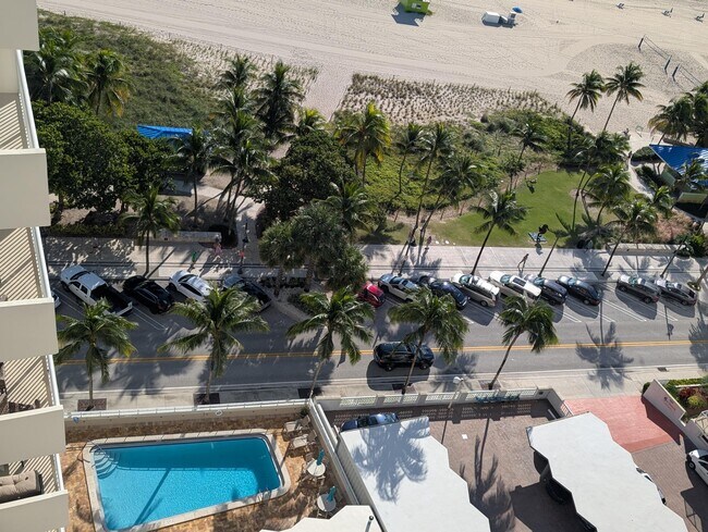 Building Photo - 133 N Pompano Beach Blvd