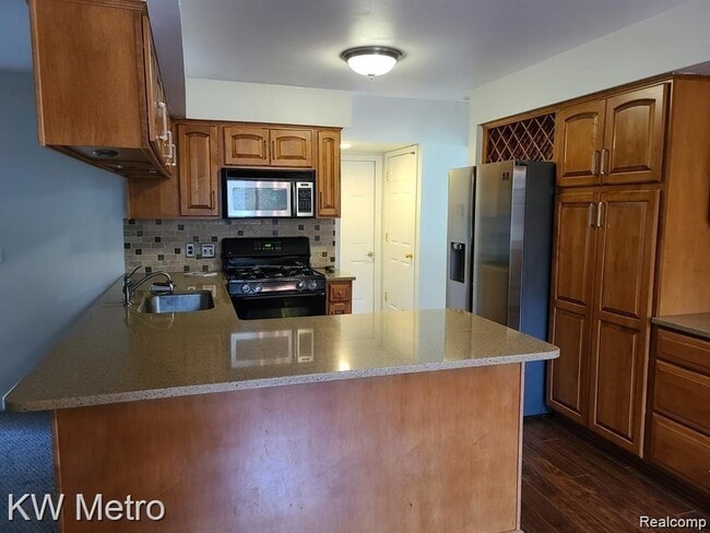 Building Photo - 5969 Slate Dr