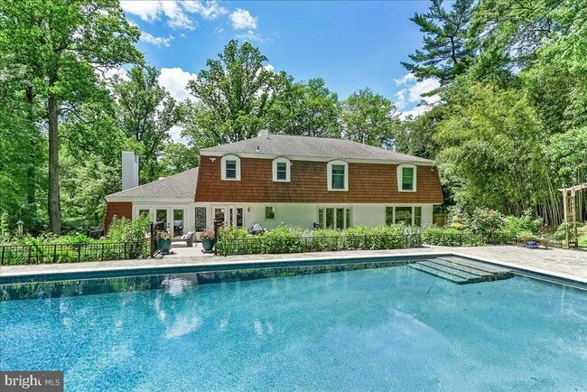 Building Photo - 482 Gypsy Ln