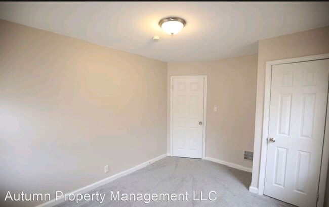 Building Photo - 3 br, 1 bath House - 1109 Shadowlawn Street