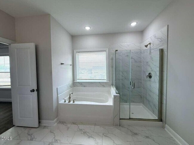 Building Photo - 513 Acerno Dr