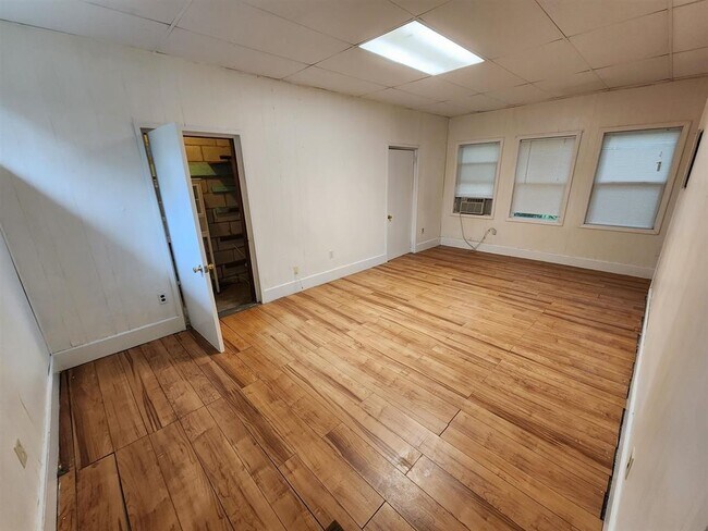 Building Photo - 1630 Atkamire Dr