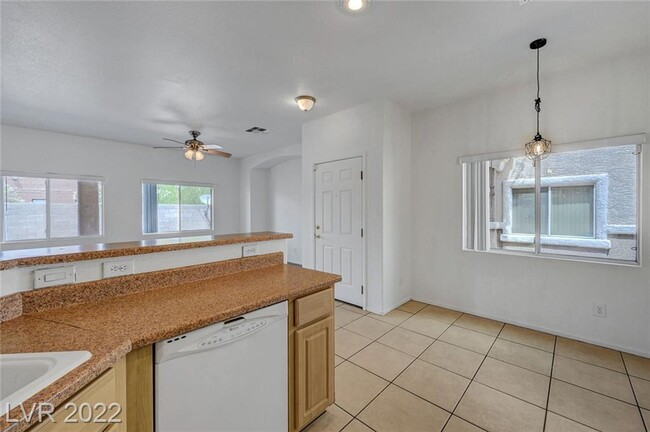 Building Photo - 6560 Bucking Horse Ln