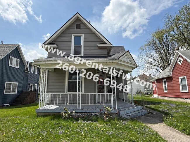 Primary Photo - 3 Bedroom House