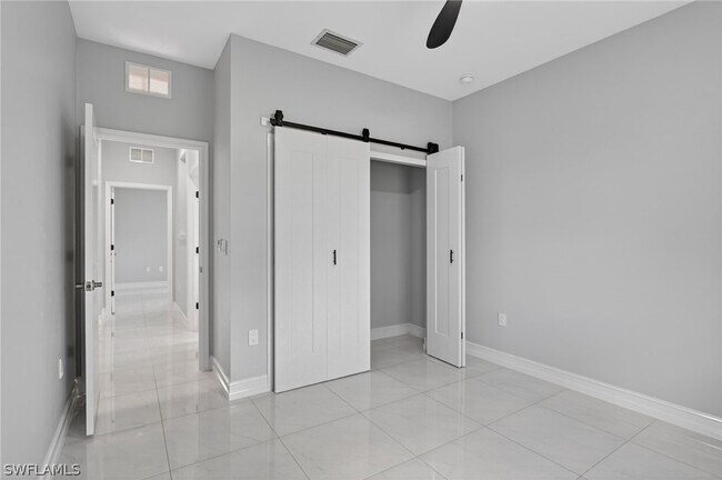 Building Photo - 2326 6th Ave SE