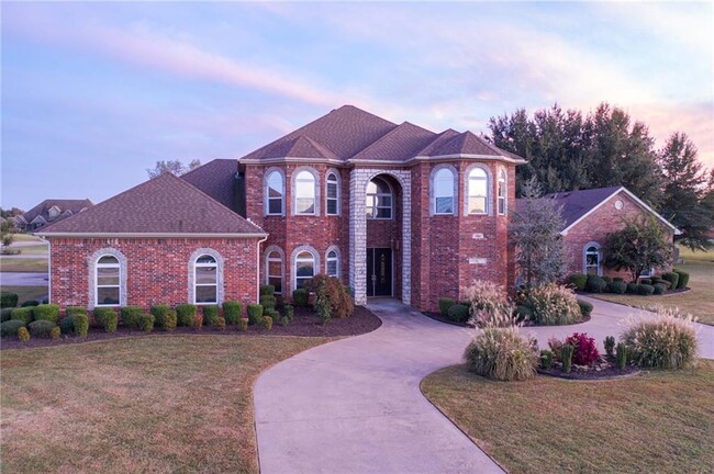 Building Photo - 6500 Riley Park Dr