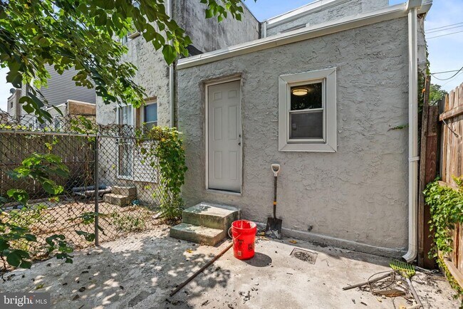 Building Photo - 3095 Witte St