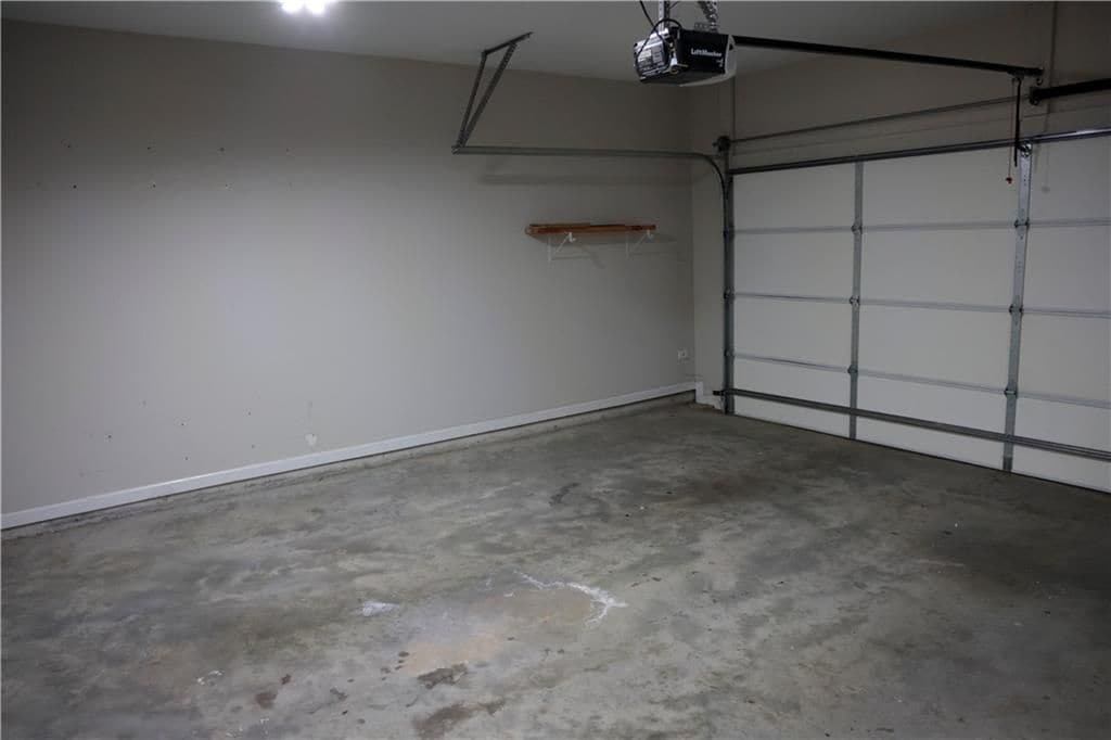Building Photo - 213 Winterset Cir