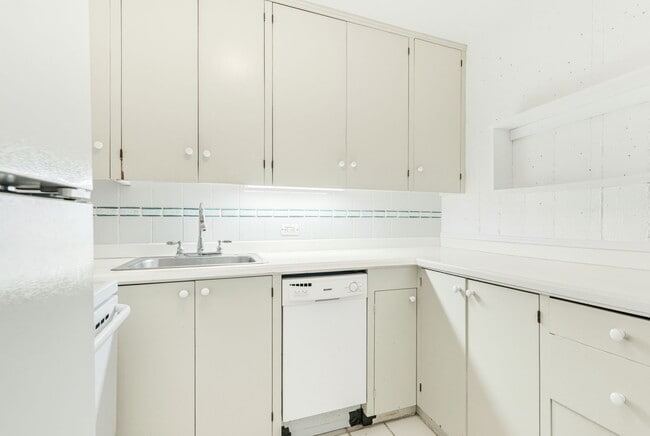 Building Photo - 3055 Pualei Cir