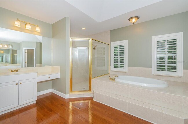 Building Photo - 3410 W Bay Villa Ave