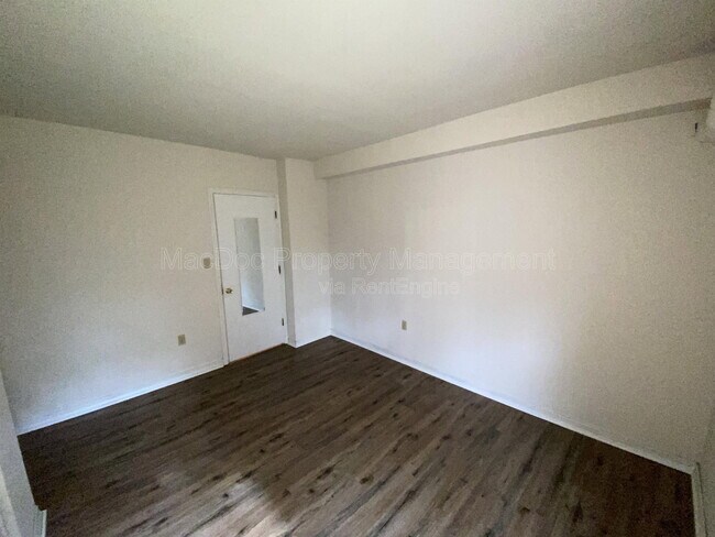 Building Photo - 601 Forbes St