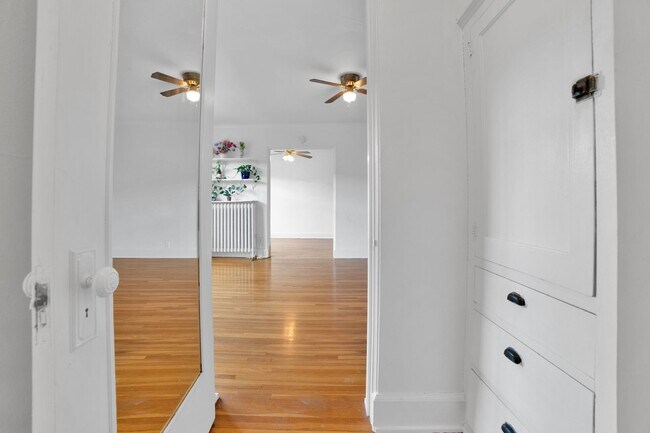 Floorplan - 610 Summit Apartments