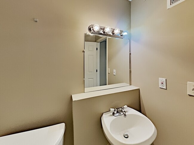 Building Photo - 6305 Beaver Creek Trail