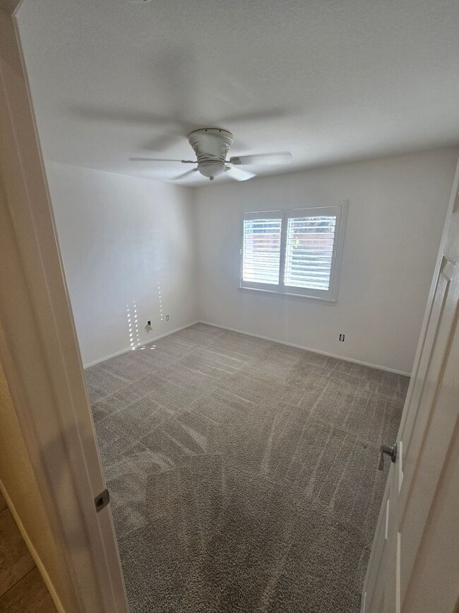 Building Photo - 4 Bedroom House in Penasquitos - 1 Bedroom/Bathroom Downstairs