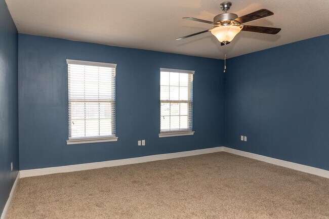 Building Photo - 3366 Wild Hare Ln