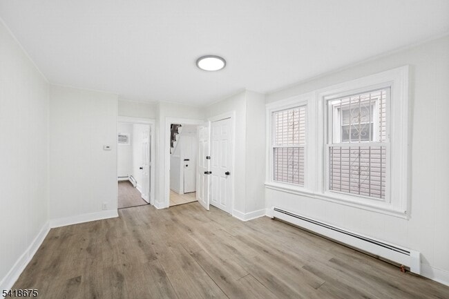 Building Photo - 334 Pine St