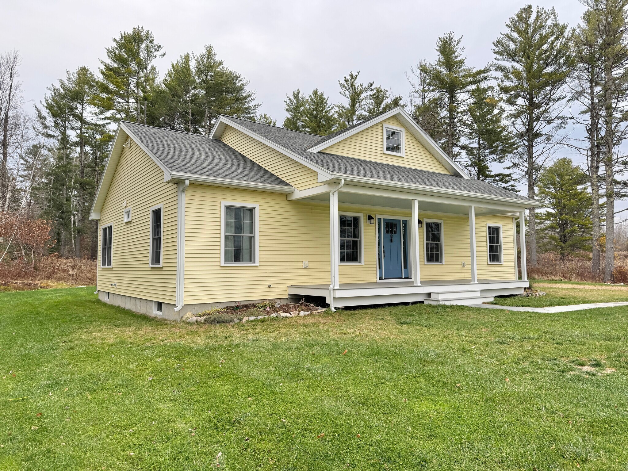 Building Photo - 49 Fort Point Cove Rd