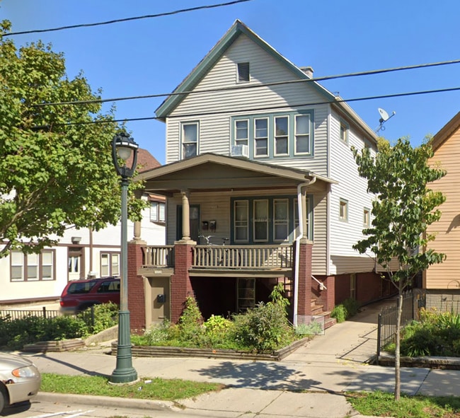 Building Photo - 1650 N Arlington Pl