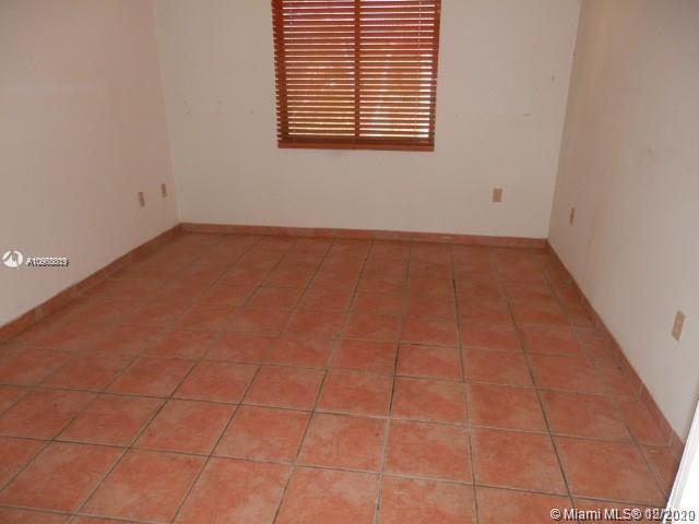 Building Photo - 8999 SW 123rd Ct