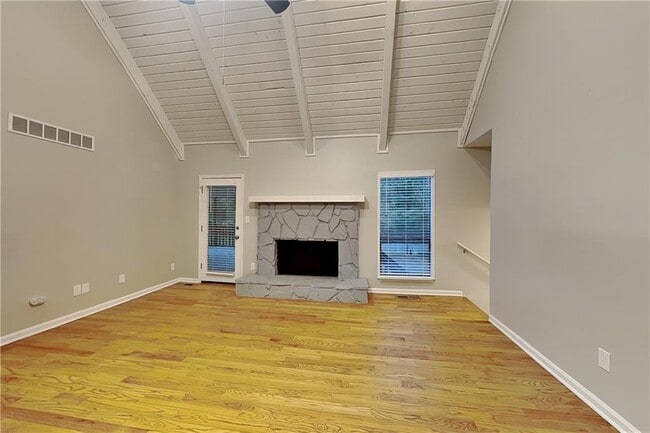 Building Photo - 2755 Whitehurst Dr