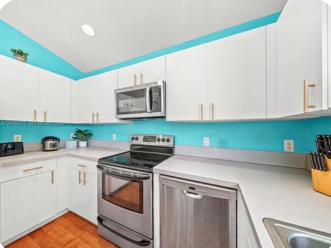 Building Photo - 1261 Bonefish Ct